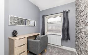 Town Centre Town House Free Wifi And Free On Street Parking